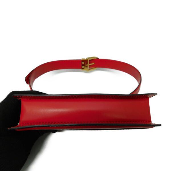 imgrc0086927614 Louis Vuitton Suntulle Tilsit Epi Castilian Red Waist Pouch