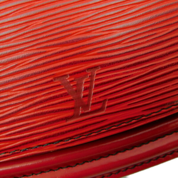 imgrc0086927616 Louis Vuitton Suntulle Tilsit Epi Castilian Red Waist Pouch