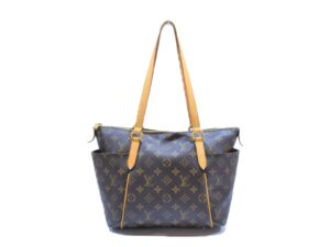 imgrc0086948753 Louis Vuitton On The Go Mm Monogram Tote Bag Brown