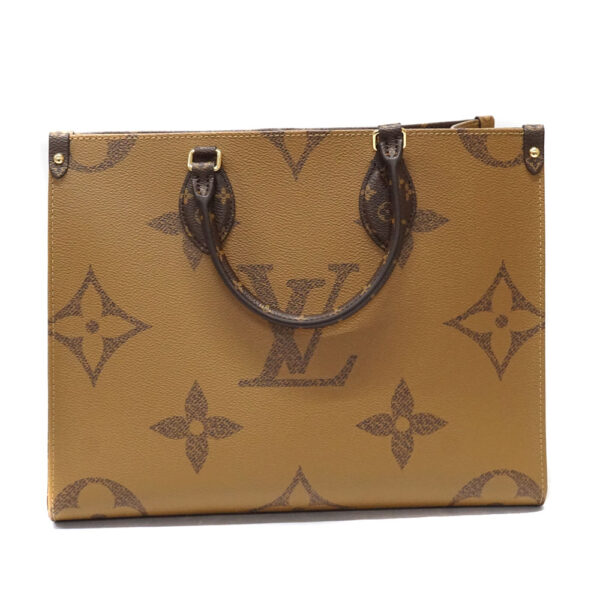 imgrc0086988738 Louis Vuitton On the Go MM Giant Monogram Tote Bag