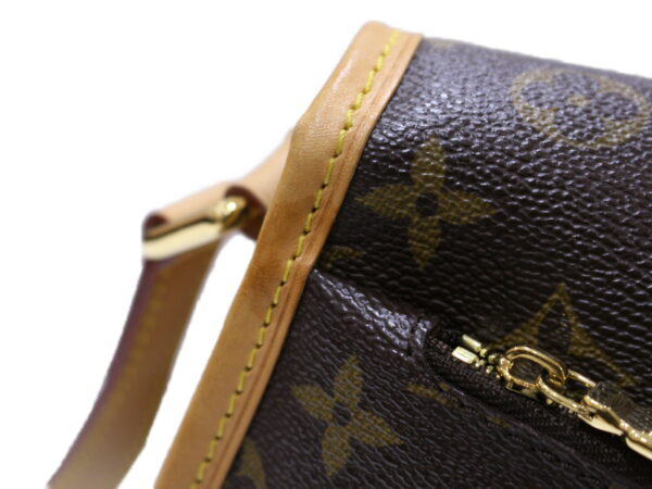 imgrc0087036887 Louis Vuitton Menilmontant MM Monogram Shoulder Bag Brown