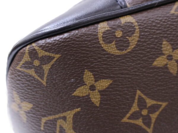 imgrc0087091625 Louis Vuitton Boulogne NM Monogram Canvas Shoulder Bag Noir