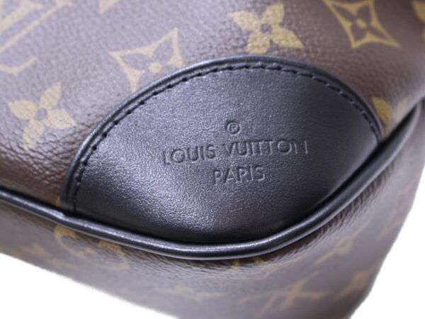 imgrc0087091626 Louis Vuitton Boulogne NM Monogram Canvas Shoulder Bag Noir