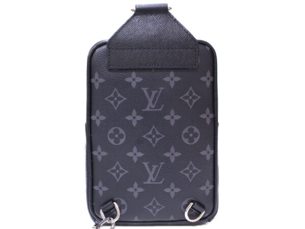 imgrc0087216652 Louis Vuitton Outdoor Sling Bag Taigarama Leather Body Bag Noir