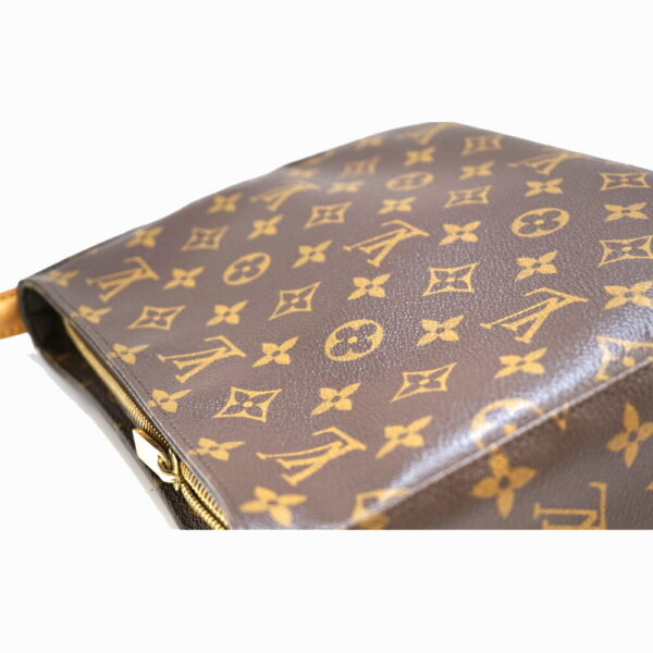 imgrc0087222249 Louis Vuitton Looping MM Monogram Shoulder Bag