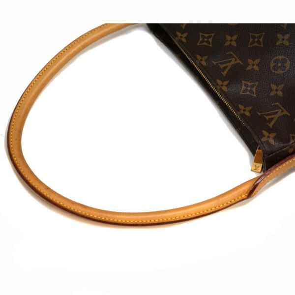 imgrc0087222253 Louis Vuitton Looping MM Monogram Shoulder Bag