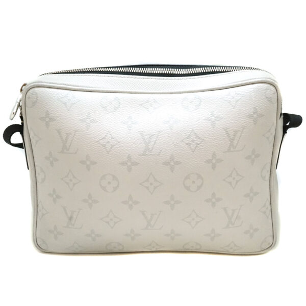 imgrc0087275771 Louis Vuitton Outdoor Messenger PM Monogram Bag