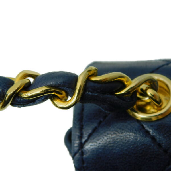 imgrc0087294081 Chanel Mini Matelasse Turnlock Chain Shoulder Bag Blue