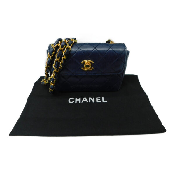 imgrc0087294087 Chanel Mini Matelasse Turnlock Chain Shoulder Bag Blue