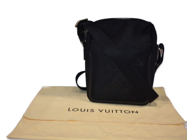 imgrc0087310825 Louis Vuitton Citadan Jean Canvas Shoulder Bag Black