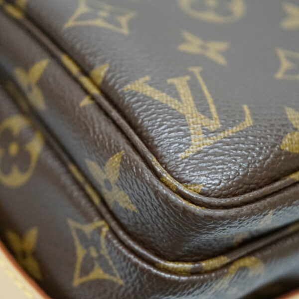 imgrc0087323551 Louis Vuitton Naviglio Monogram Shoulder Bag