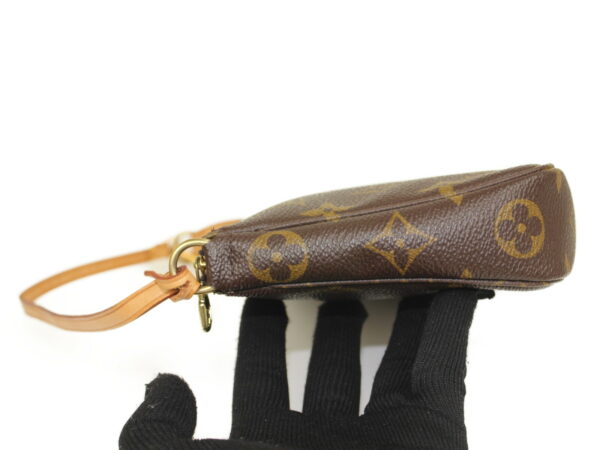 imgrc0087365834 Louis Vuitton Pochette Accessoire Monogram Canvas Bag Brown