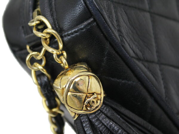 imgrc0087384914 Chanel Lambskin Chain Shoulder Bag Black