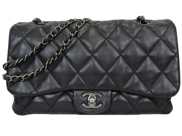 imgrc0087385433 Chanel Matelasse Lambskin Shoulder Bag Black