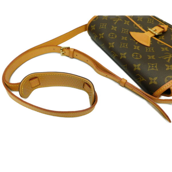 imgrc0087398731 Louis Vuitton Sologne Monogram Crossbody Shoulder Bag Brown