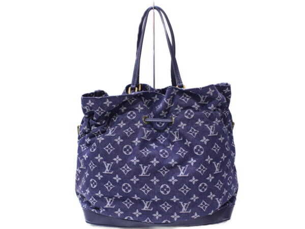 imgrc0087440118 Louis Vuitton Noefull MM Monogram Denim Tote Bag Blue