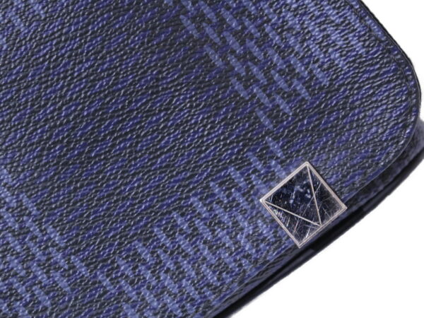 imgrc0087440244 Louis Vuitton District MM Damier Cobalt Messenger Bag Blue