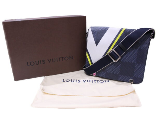 imgrc0087440260 Louis Vuitton District MM Damier Cobalt Messenger Bag Blue