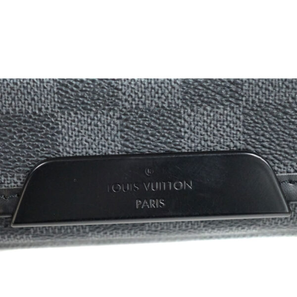 imgrc0087467445 Louis Vuitton Daniel GM Shoulder Bag Damier Graphite Black