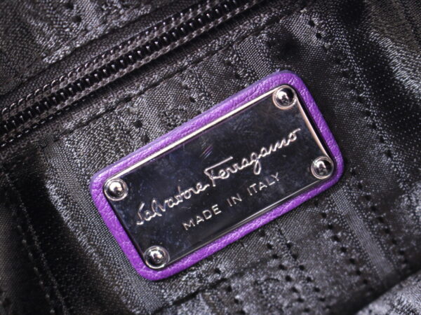 imgrc0087509814 Ferragamo Shoulder Bag Gancini Leather Purple