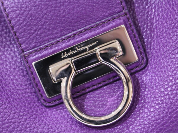 imgrc0087509818 Ferragamo Shoulder Bag Gancini Leather Purple