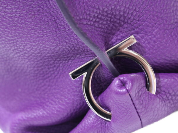 imgrc0087509819 Ferragamo Shoulder Bag Gancini Leather Purple