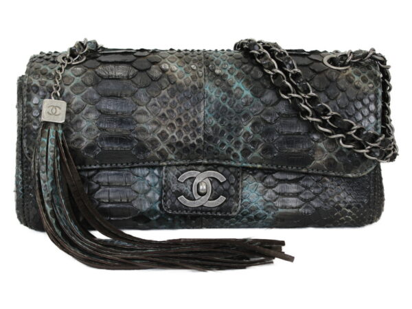 imgrc0087528526 Chanel Python Chain Shoulder Bag Black Blue