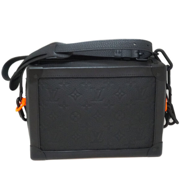 imgrc0087858653 Louis Vuitton Soft Trunk Taurillon Leather Monogram Black