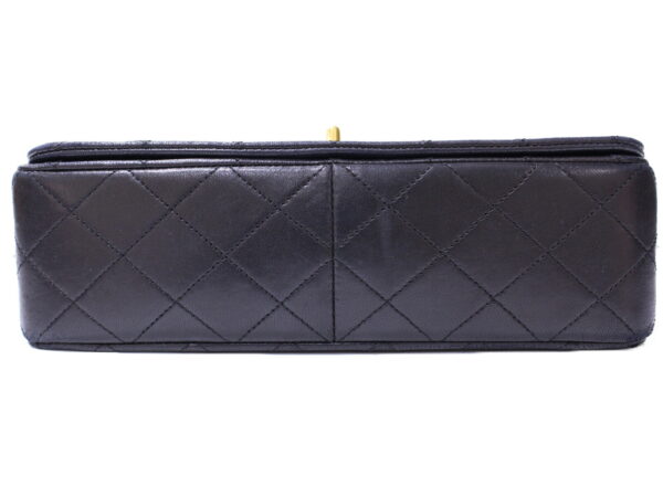 imgrc0087912671 Chanel Matelasse Lambskin Chain Shoulder Bag Black