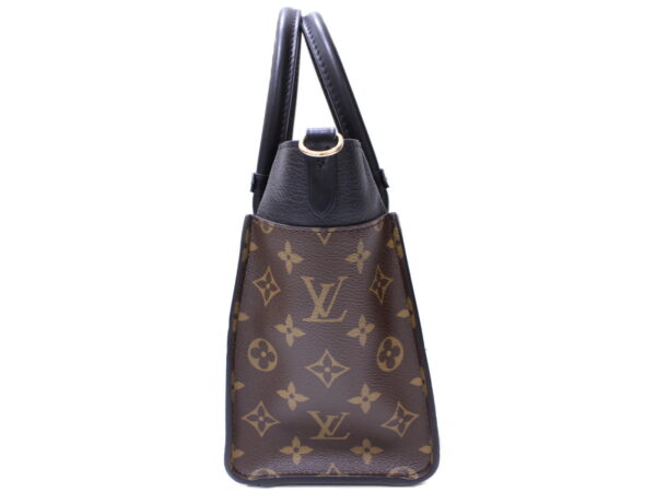 imgrc0087941460 Louis Vuitton On My Side PM Monogram Calf Leather Shoulder Bag Noir