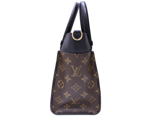 imgrc0087941461 Louis Vuitton On My Side PM Monogram Calf Leather Shoulder Bag Noir