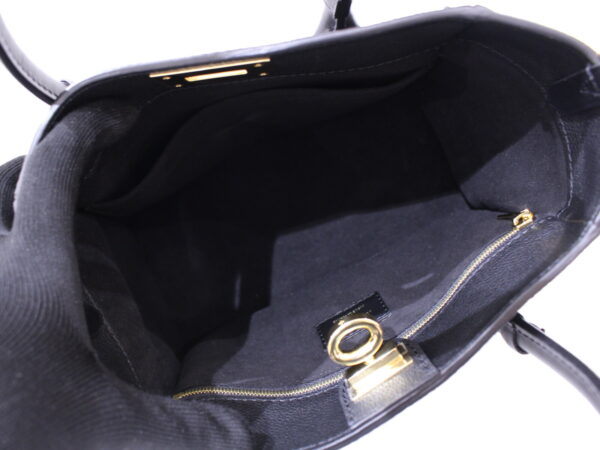 imgrc0087941467 Louis Vuitton On My Side PM Monogram Calf Leather Shoulder Bag Noir