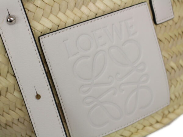 imgrc0088163719 Loewe Basket Bag Small Palm Leaf Leather Natural White