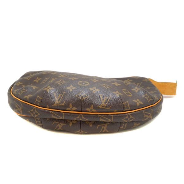 imgrc0088260929 Louis Vuitton Croissant MM One Handle Bag Monogram Brown