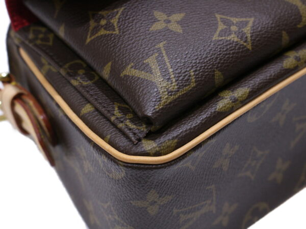 imgrc0088464910 Louis Vuitton Viva Cite MM Monogram Canvas Handbag Brown