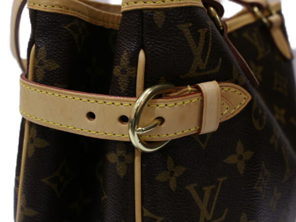 imgrc0088469245 Louis Vuitton Batignolles Vertical Monogram Canvas Tote Bag Brown