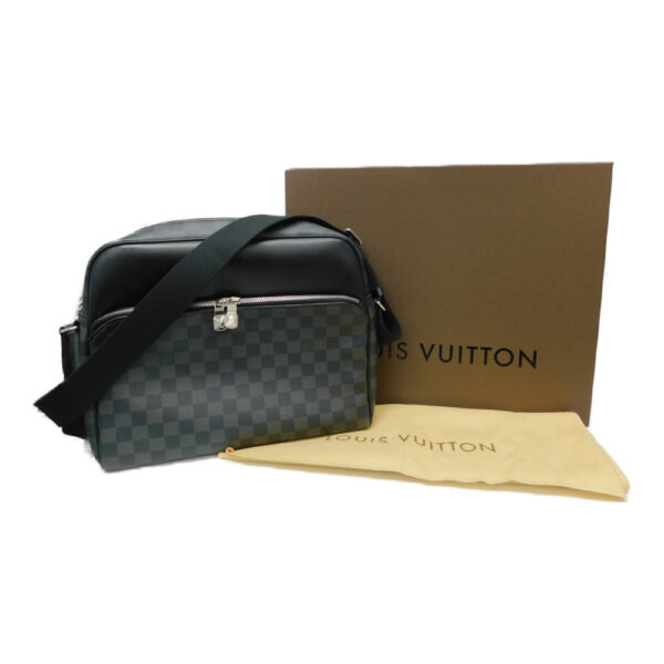 imgrc0088515213 Louis Vuitton Dayton MM Damier Graphite Shoulder Bag Black