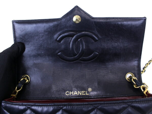 imgrc0088571911 Chanel Chain Shoulder Bag Matelasse Decacoco Mark Lambskin Black