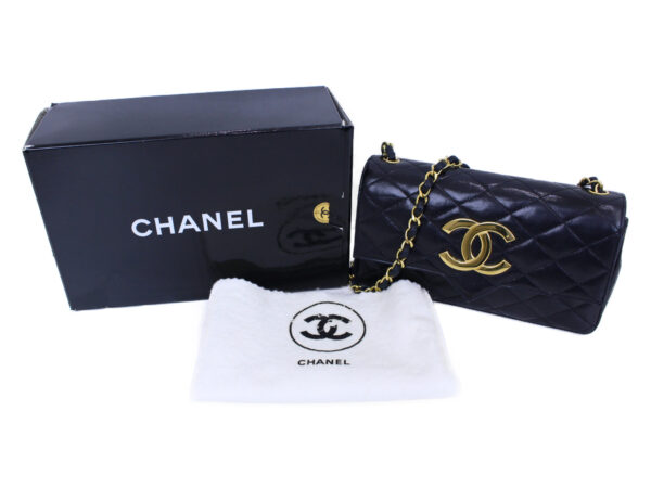 imgrc0088571920 Chanel Chain Shoulder Bag Matelasse Decacoco Mark Lambskin Black