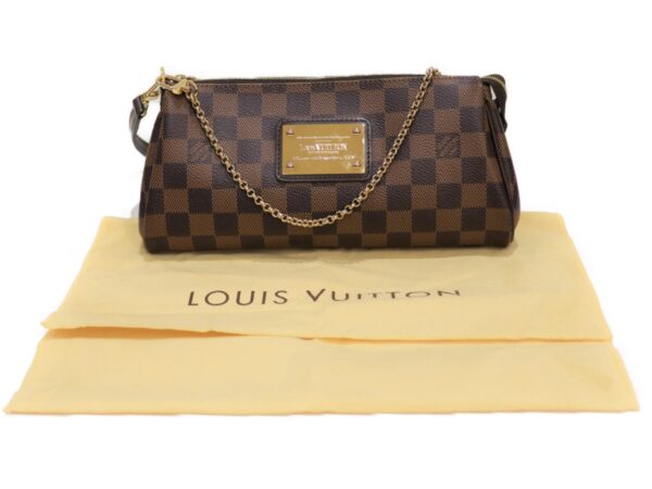 imgrc0088626187 Louis Vuitton Eva Damier Shoulder Bag Brown