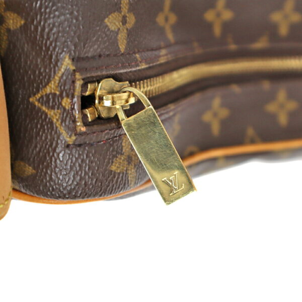 imgrc0088667637 Louis Vuitton Croissant GM Shoulder Bag Monogram Canvas Brown