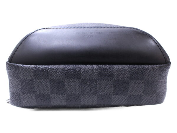 imgrc0088685081 Louis Vuitton Avenue Sling Bag Damier Graphite Body Bag Gray