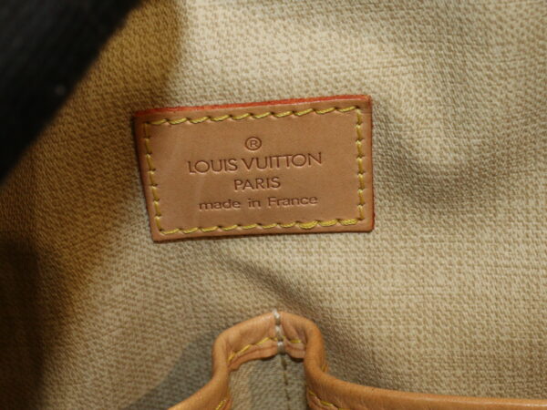 imgrc0088837937 Louis Vuitton Trouville Monogram Canvas Handbag Brown