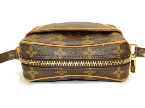 imgrc0088941314 Louis Vuitton Danube Monogram Canvas Shoulder Bag Brown