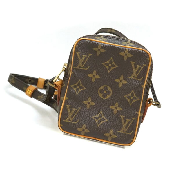 imgrc0089042627 Louis Vuitton Mini Danube Shoulder Bag Monogram