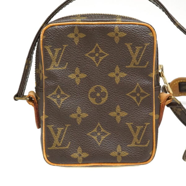 imgrc0089042629 Louis Vuitton Mini Danube Shoulder Bag Monogram