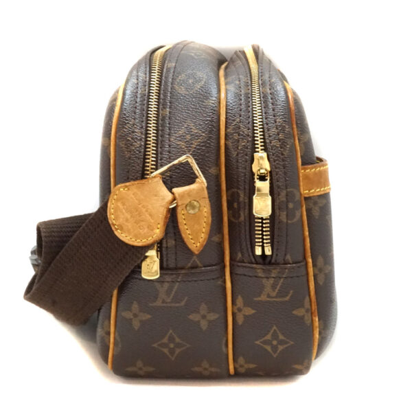 imgrc0089116037 Louis Vuitton Reporter Shoulder Bag Monogram Canvas Brown