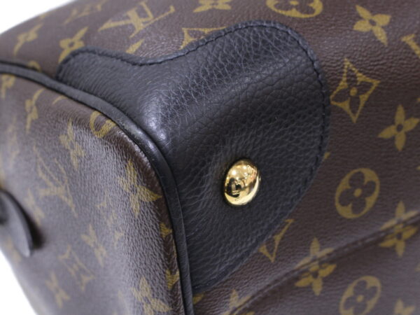 imgrc0089158662 Louis Vuitton Retiro Monogram Leather 2 Way Bag Noir