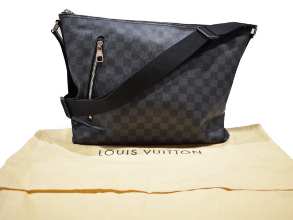 imgrc0089344354 Louis Vuitton Mick MM Shoulder Bag Canvas Damier Graphite