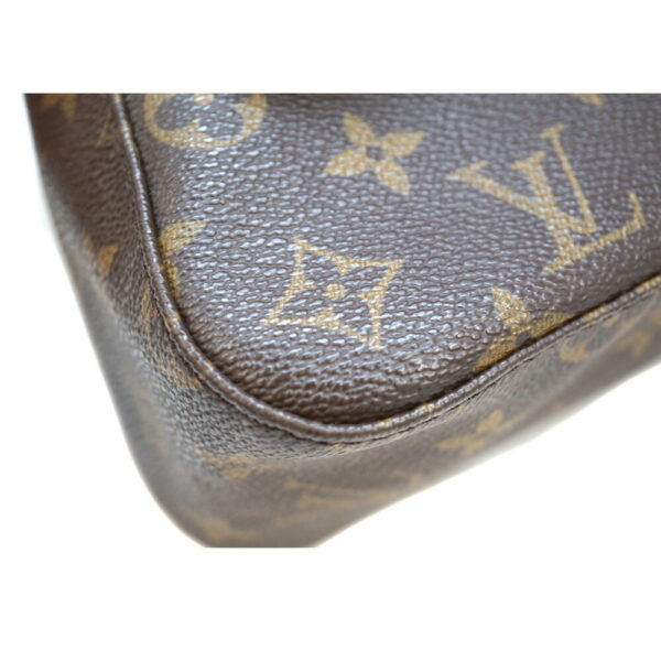 imgrc0090160519 Louis Vuitton Mini Looping Shoulder Bag Monogram